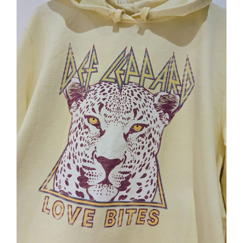 Deaf Leppard 🎶Love Bites❤️‍🔥Raw Hem Hoodie~Yellow, XL